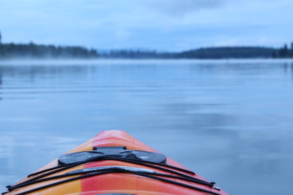 kayaking lake mist autumn